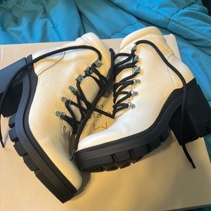 Marc fisher white boots! Perfect for winter, Never worn!